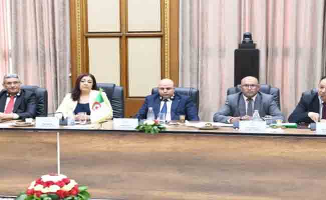 مباحثات بين مجموعتي البرلمان للصداقة الجزائرية-الإيطالية