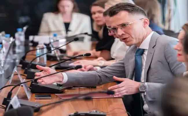 نائب وزير التعليم العالي الروسي يؤكد أن عدد الطلبة الجزائريين حاليًا في الجامعات الروسية تجاوز الـ2000