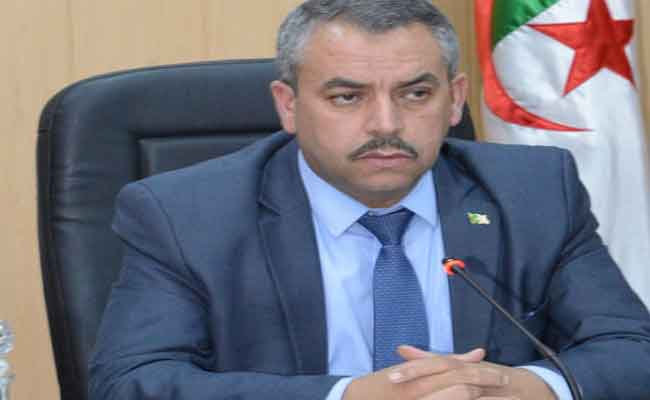 سعداوي يؤكد أن القانون الأساسي لموظفي القطاع على طاولة الحكومة