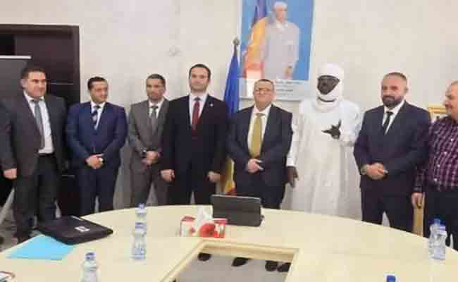 وفد تقني جزائري يحل بتشاد لبحث مشروع الطريق العابر للصحراء
