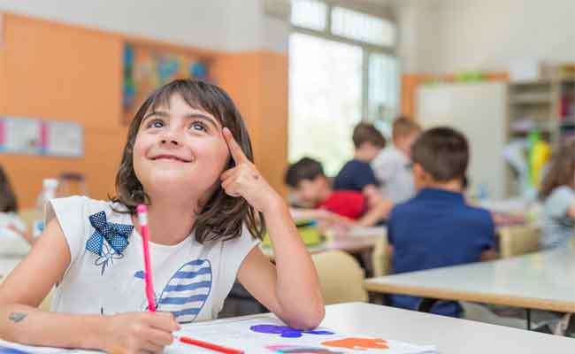 3 أسئلة ذكية وجهيها لطفلك لكي تكتشفي ما يخفيه عنك…