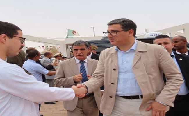 آيت مسعودان يقر قرارات واجراءات لتعزيز التغطية الصحية وتحسين التكفل بالمواطنين بأدرار