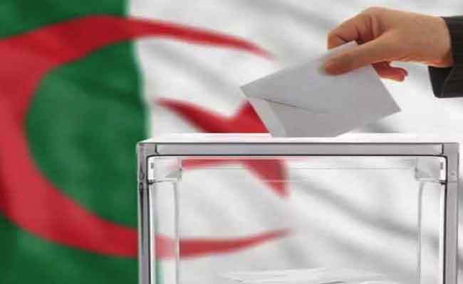 سلطة الانتخابات تدعو قوائم المترشحين المقبولين لإيداع وثيقة استكمال الترشح