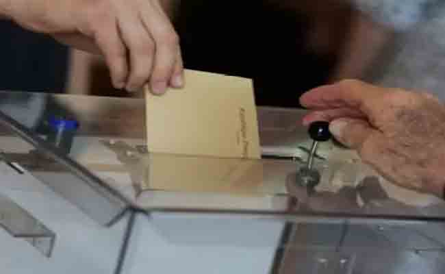 سلطة الانتخابات تدعو المترشحين لاحترام المبادئ الأساسية للنظام الانتخابي