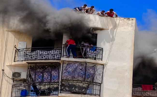 تكريما للشاب الذي أنقذ طفلين من الحريق تم توظيفه بمطار وهران الدولي