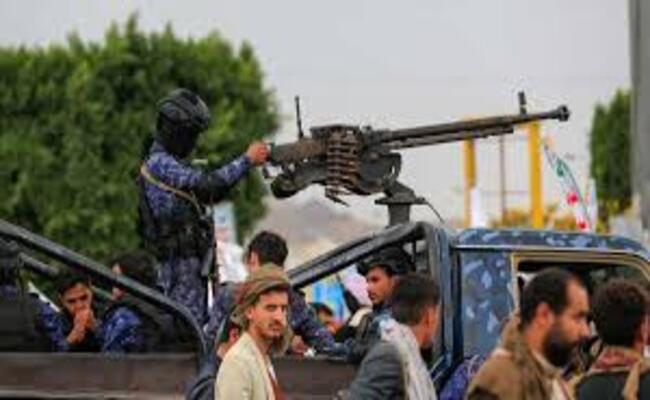 الحوثيون يعاقبون “ضحايا الجوع”…غرامات وملاحقات للمتسولين والباعة في صنعاء