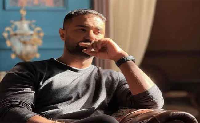 كريم فهمي يتحدث عن مرحلة الغرور في حياته…وتعليق لافت من راندا البحيري