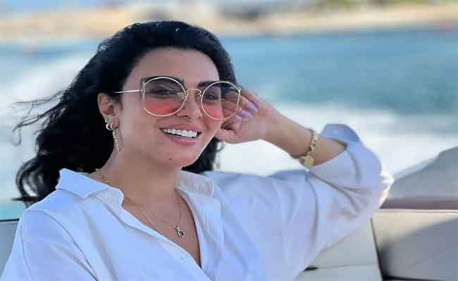 ميرهان حسين تعلن عودتها للغناء بأول ألبوماتها “شط قلبي” وهذه تفاصيله