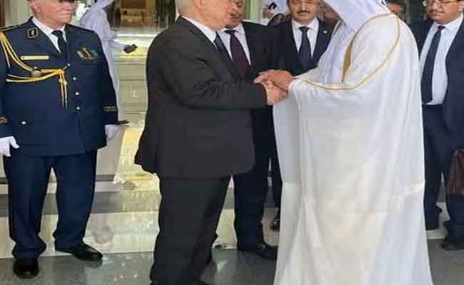 ناصري يقدم تعازي تبون إلى أمير دولة قطر في وفاة والده