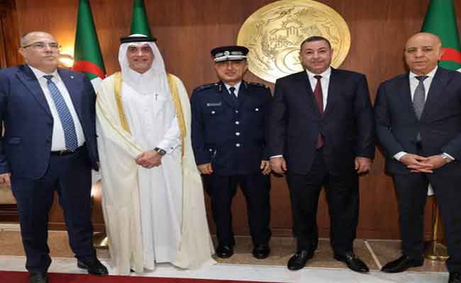 الارتقاء بالتعاون الأمني بين الجزائر وقطر محور لقاء أمني مشترك