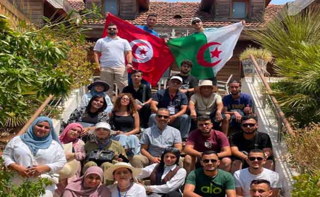 تواصل أسبوع الإخاء الشبابي الجزائري-التونسي