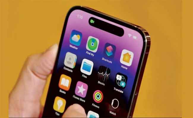 بشكل غامض…خلل في “آيفون” يلتهم 100 جيجابايت من الذاكرة