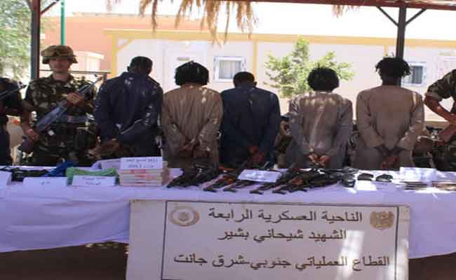 ضبط 7 أسلحة “كلاشينكوف” وكمية من الدخيرة الحية بجانت