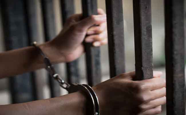 إدانة عشريني بعامين حبسا نافذا تورط في سرقة طالبتي طب موريتانيتين