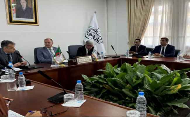 تعزيز العمل الاستباقي محور اجتماع تنسيقي ترأسه وسيط الجمهورية
