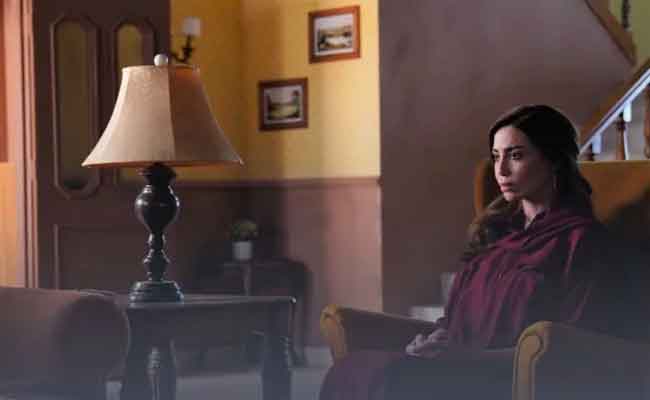 مسلسل “بنات عمير” الحلقة الـ18: منيرة تبيع الذهب للتخلص من مشعل…وعمير يفقد أعصابه على طالب