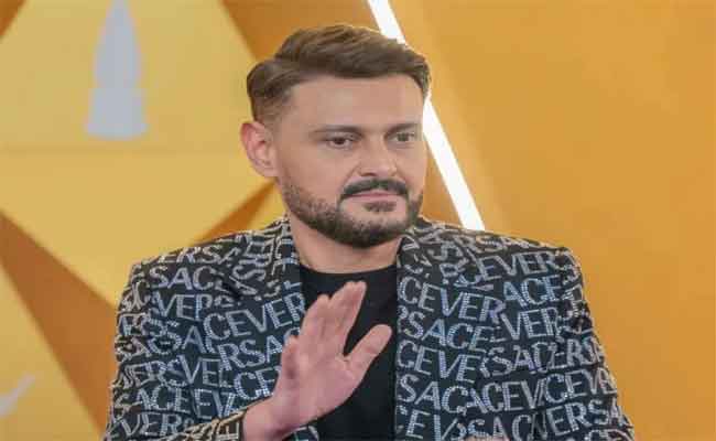 رامز جلال يفاجئ المشاهير بمقالبه في الساحل الشمالي…صعقهم بالكهرباء