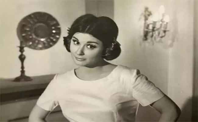 رسالة مفقودة من 3 صفحات تكشف إصابة سعاد حسني بالاكتئاب ورغبة في الهروب…