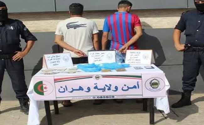 توقيف شخصين متلبسين بـ500غ كوكايين بوهران