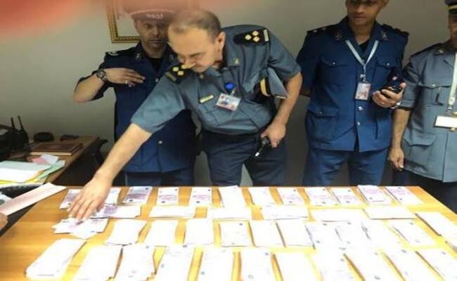 إحباط محاولة تهريب مبلغ من العملة الصعبة بالمركز الحدودي الحدادة