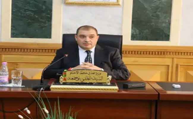 بوجمعة يحث على انتهاج أسلوب “الصرامة القصوى” في مواجهة بعض أنواع الجرائم