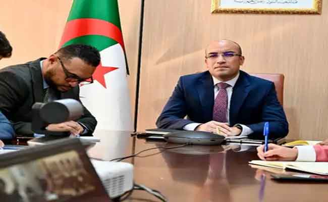 شايب يعقد مع لقاء مع الجالية الجزائرية بالسعودية