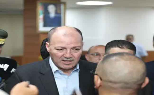 حطاب يؤكد أن الدولة حاضرة إلى جانب كل المواطنين المتضررين من الحرائق…