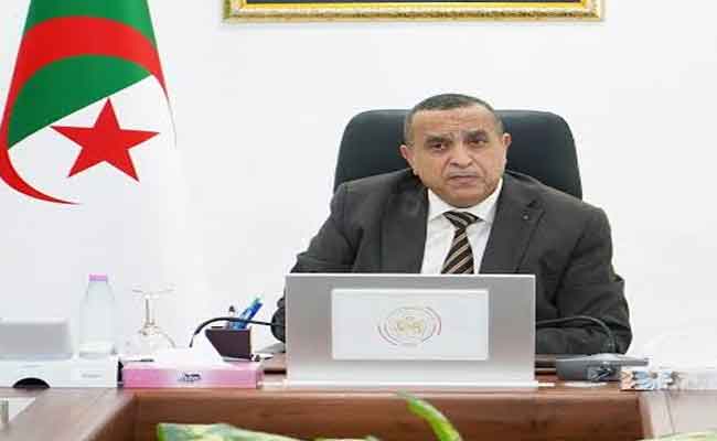 إشراف عجال على اجتماع حول ترشيد استهلاك الغاز والتعاون الخارجي الإفريقي