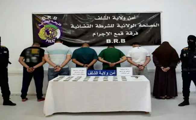 الإطاحة بعصابة إجرامية سرقت 500 مليون سنيم من منزل بالشلف