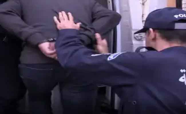 السرعة تنهي حياة أب طفلين أمام طفله ببرج الكيفان