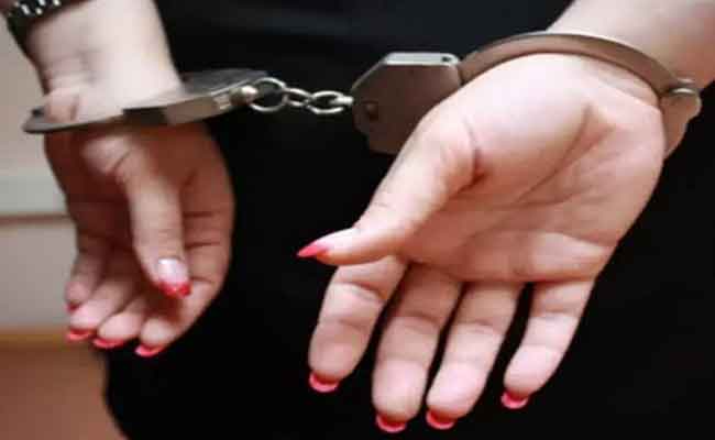 توقيف ثلاثينية تحترف نقل الحبوب المهلوسة عبر حافلة بتقرت