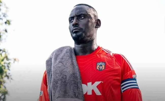 أغرب من الخيال…انتخاب حارس مرمى نادٍ إنجليزي ملكاً في أوغندا