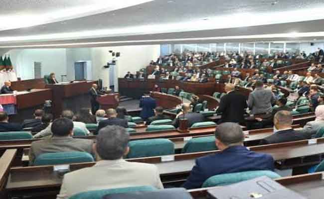المصادقة على قانون تفعيل عقوبة الإعدام على مرتكبي جرائم الحرائق واختطاف الأطفال
