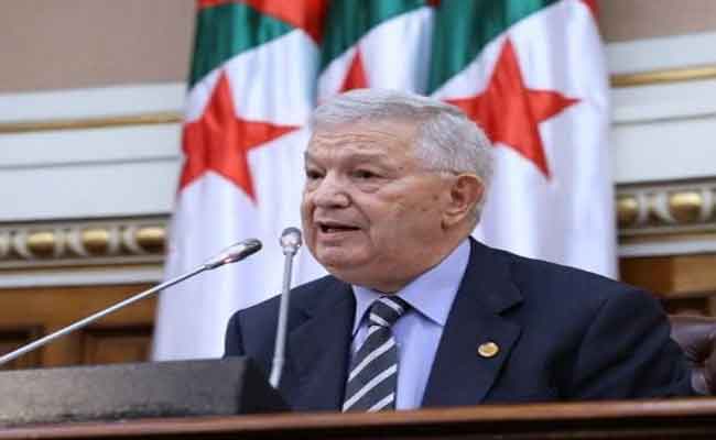 ناصري يبرز تضحيات الجزائريين في باريس بمناسبة اليوم الوطني للهجرة