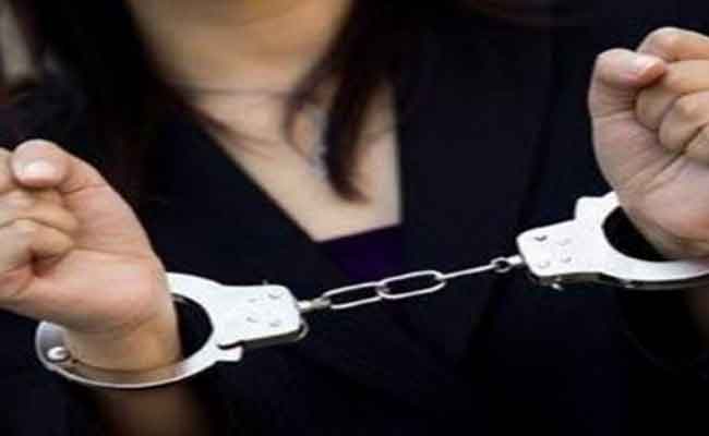 متابعة 3 عاملات متهمات بتهديد رعية صينية بالقتل بعد خلاف حول تأمينهن بالشراقة